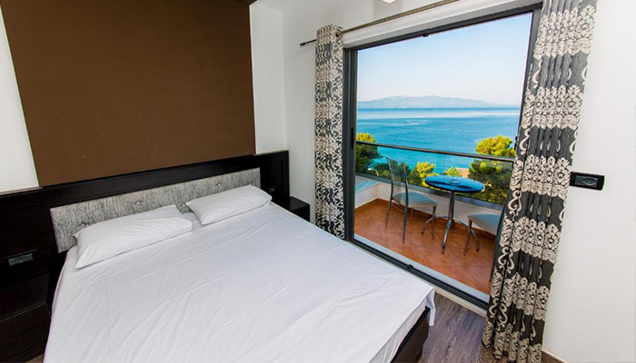Double Room with Balcony and Sea View2